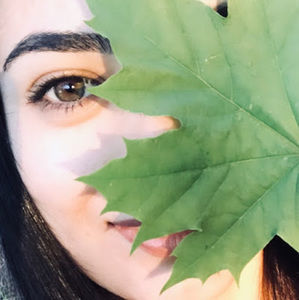 Meet your Posher, Hayfa